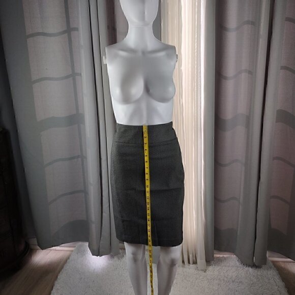 APT. 9 Women's The Torie Gray Pencil Back Zip Midi Skirt. Size 10 - Picture 5 of 11